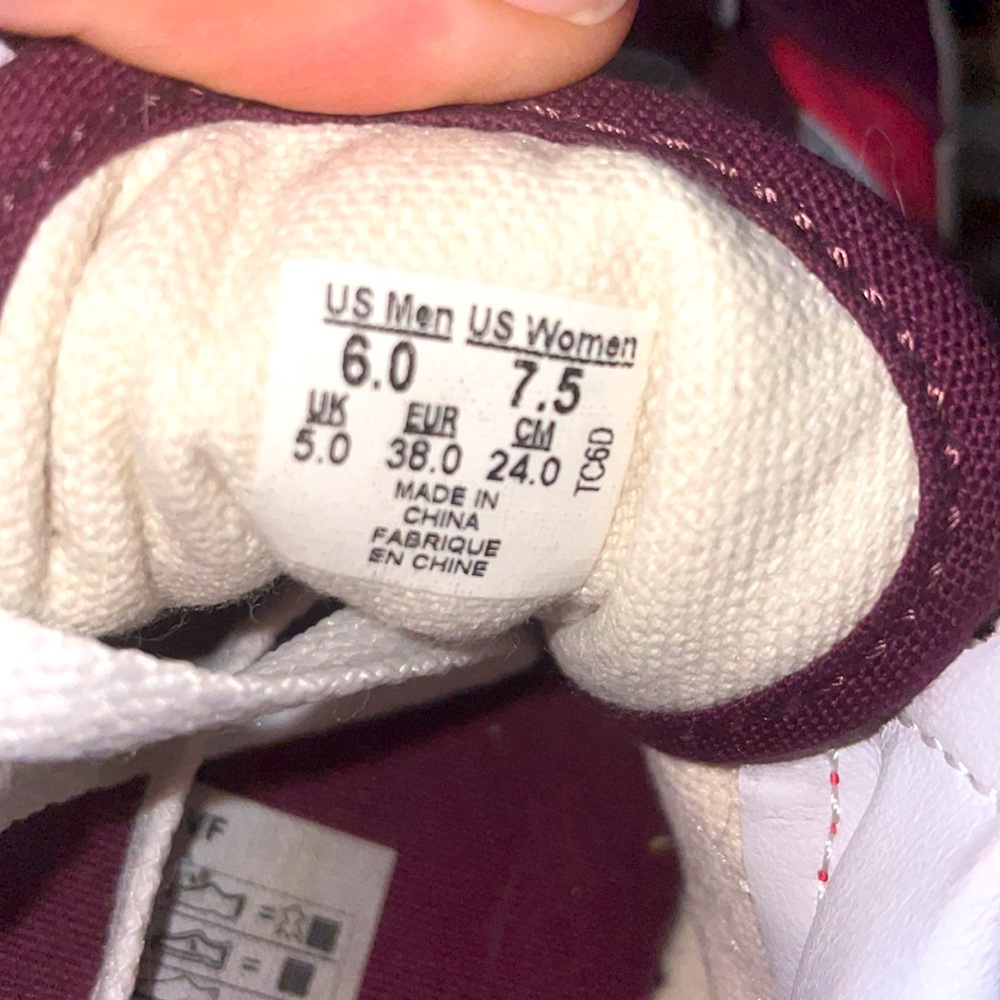 Vans Pink,Maroon and White - Picture 2 of 6
